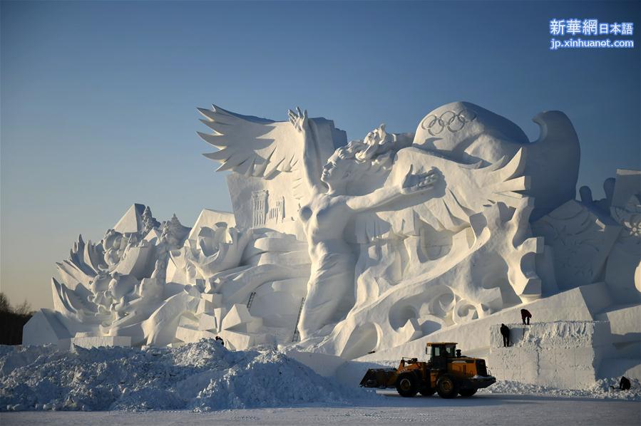 惊爆！雪雕师狂雕6米哪吒，背后暗藏惊天秘密？