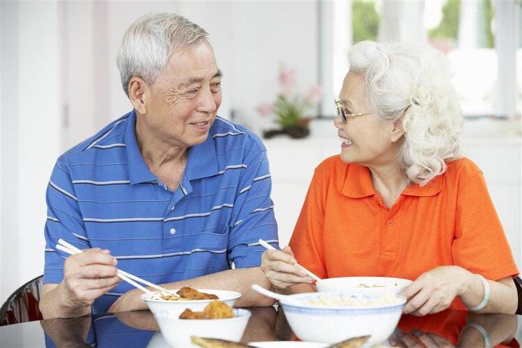 震惊！中老年人吃肉竟有这些致命误区？专家揭秘健康吃肉的正确姿势！